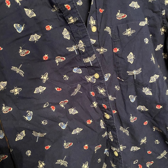Gap Bug Print button down shirt 🐞 🦋 🐛 - Picture 12 of 13